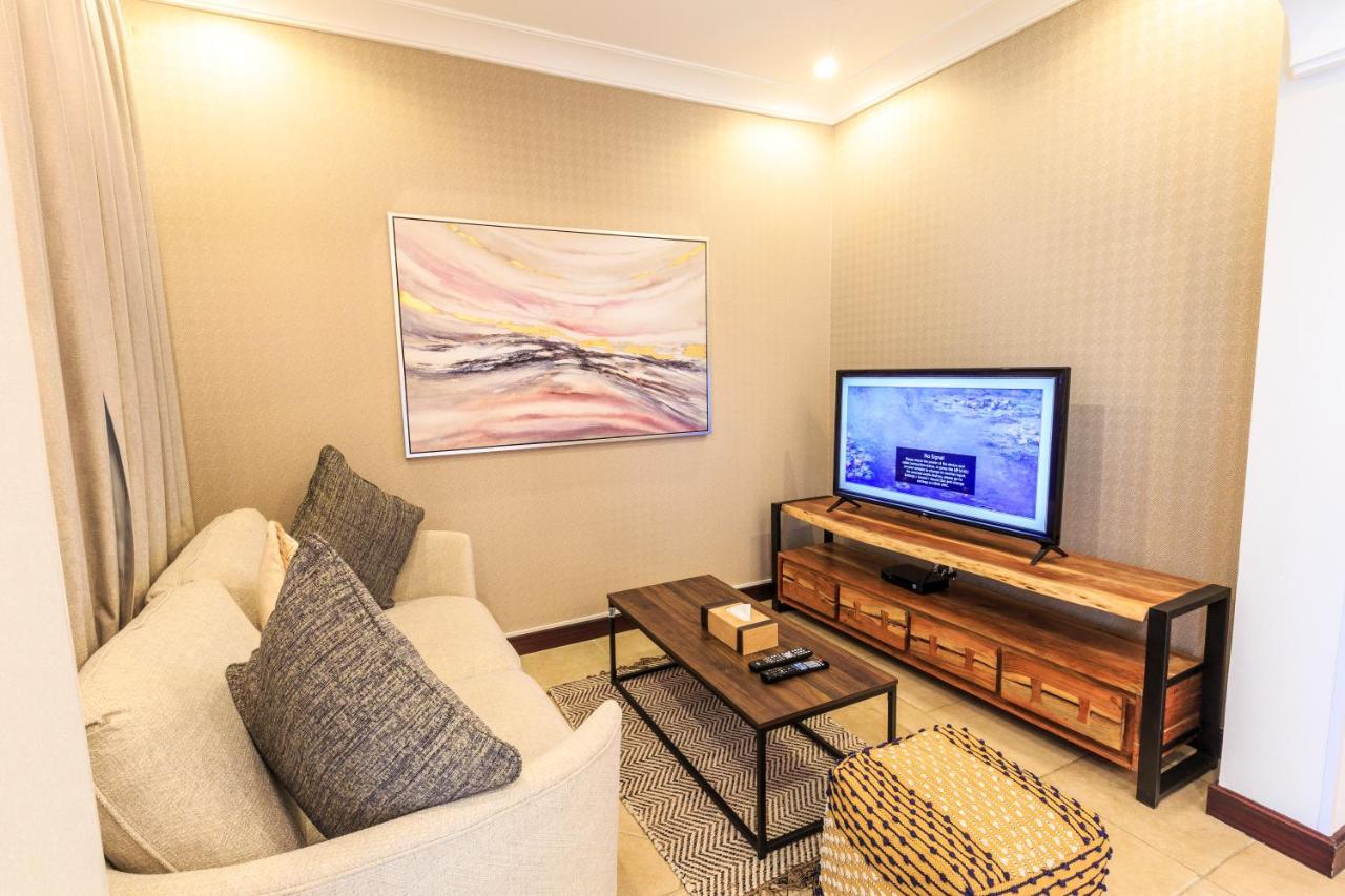 The S Homes - Stunning 5 Bedrooms At The Palm Jumeirah With Private And Pool
