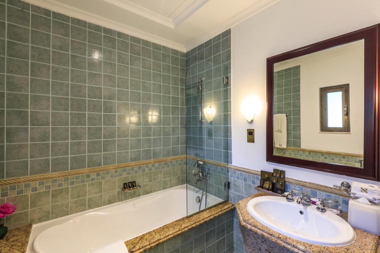 The S Homes - Stunning 5 Bedrooms At The Palm Jumeirah With Private And Pool Villa Dubai